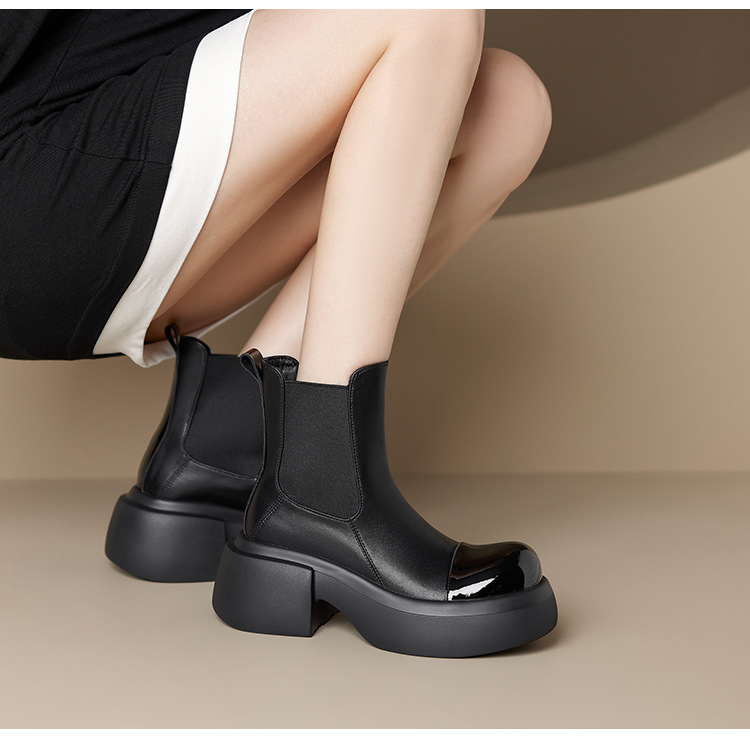 Giày boot Chelsea da thật cổ ngắn phối màu thu đông 2025, gót 6cm đế dày — đen, Màu trắng nhạt chi tiết 9