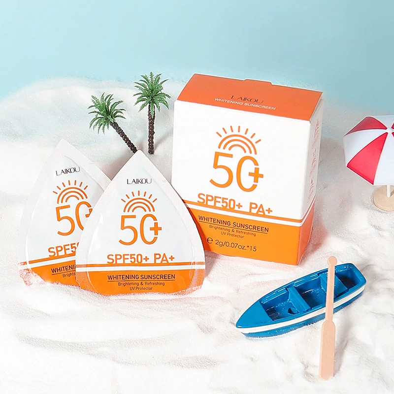 Увлажняющий солнцезащитный крем (Laikou), SPF50+ PA+, 2 г × 15 пакетиков, отбеливание и защита от UV