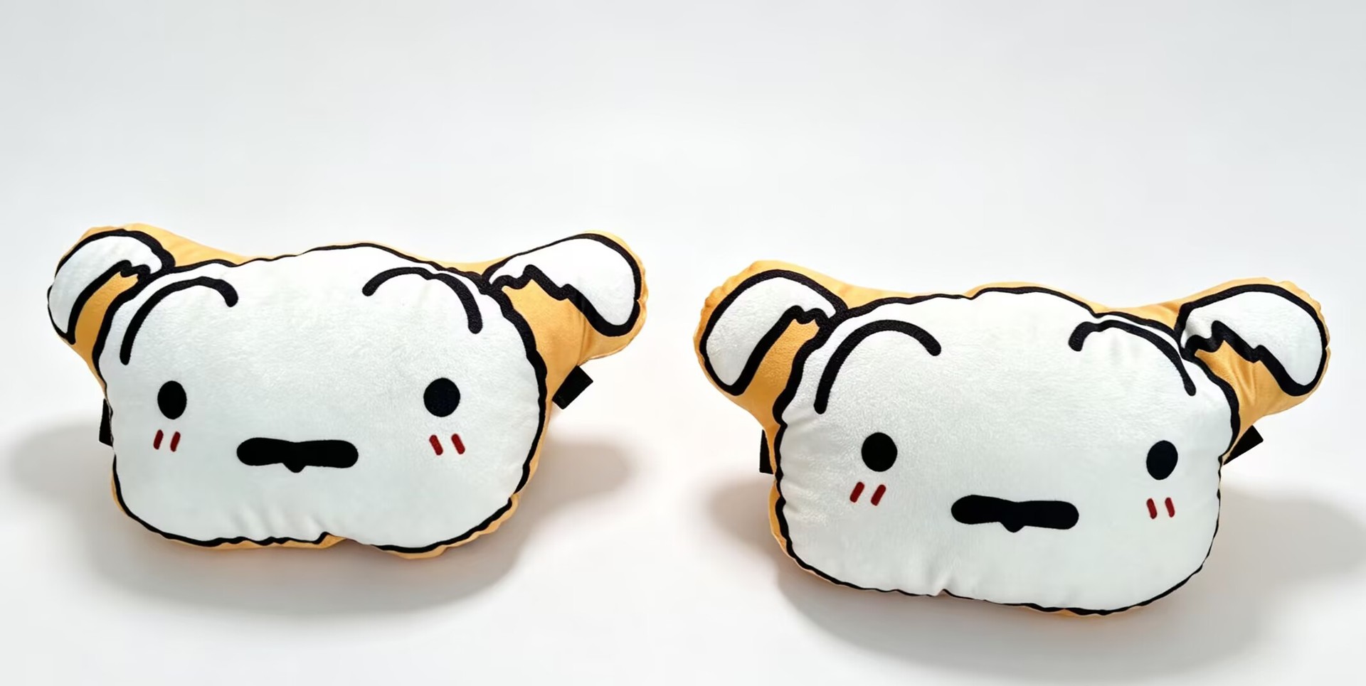 Cute Crayon Shin-chan car headrest, car neck pillow, cartoon cute headrest, car interior accessory