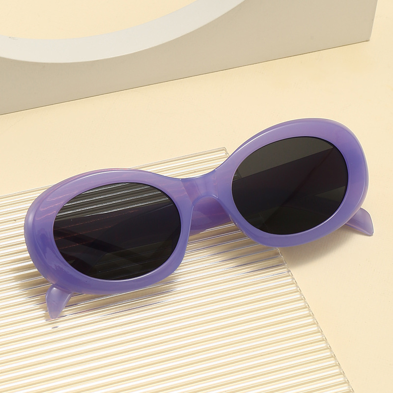 New oval sunglasses European and American style sunglasses wholesale retro foreign trade UV protection cross-border wide leg black glasses