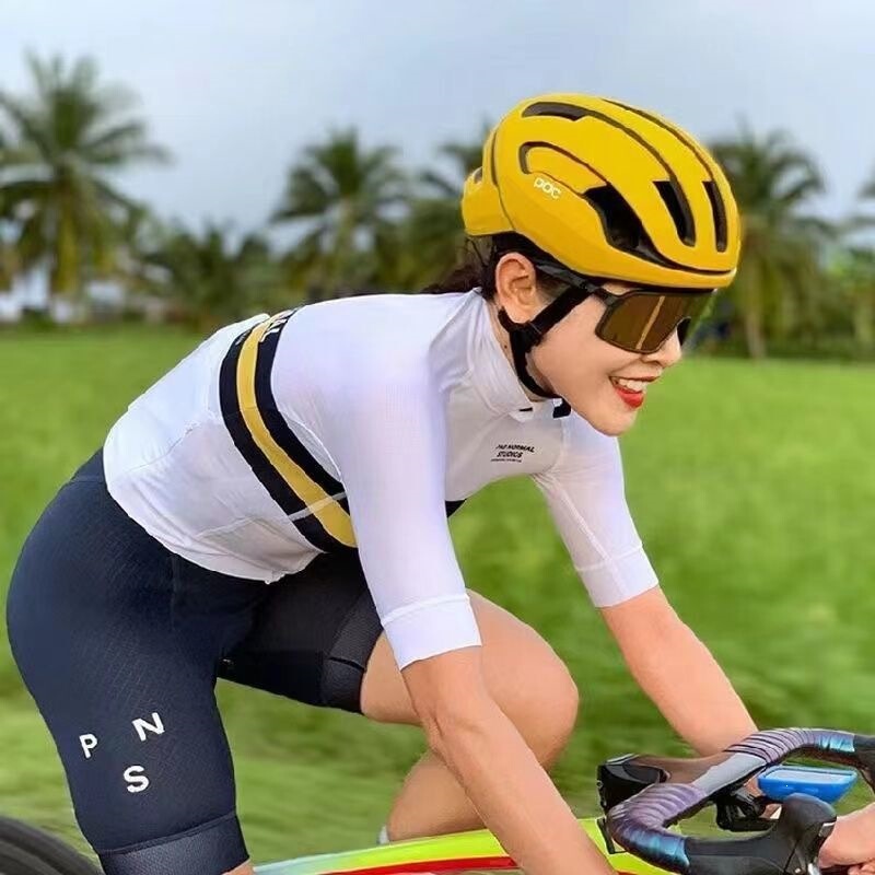 Swedish Poc Helmet Road Bike One-Piece Ultra-Light Bicycle Mountain Bike Riding Equipment for Men and Women
