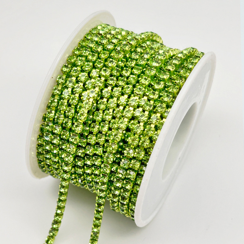 China World A Diamond Rhinestone Cadena de garra Accesorios de joyería de bricolaje Cadena de diamantes de color de garra densa Cadena de diamantes de 3MM Barra de diamantes al por mayor