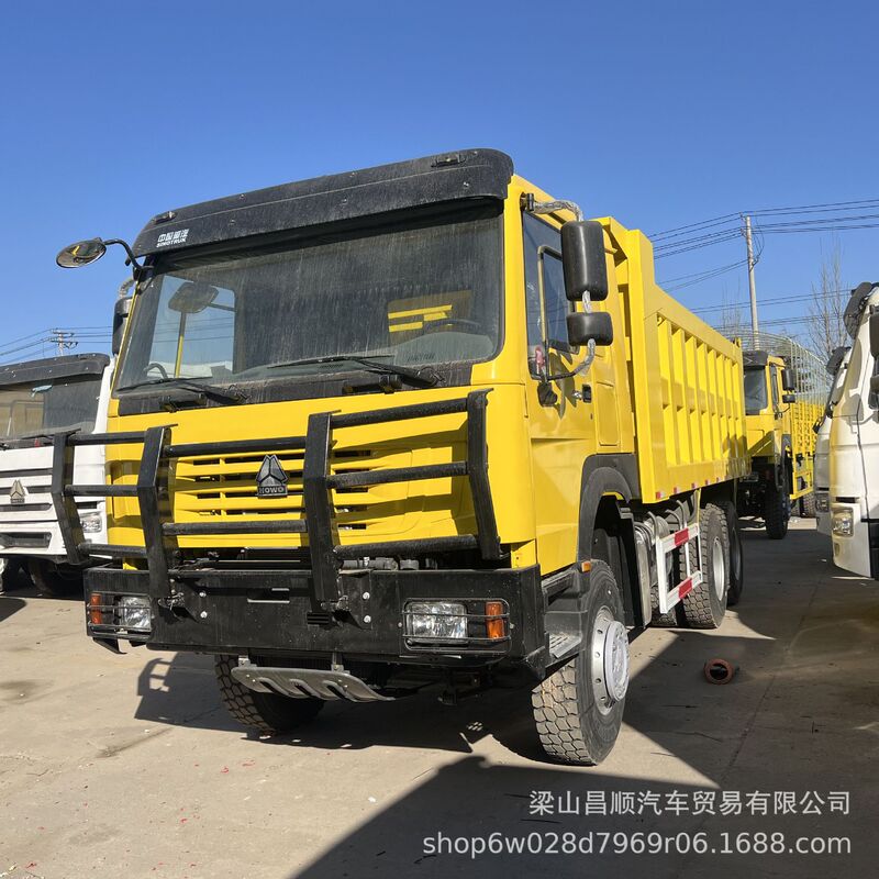 Original Factory Overseas Cross-Border Sinotruk Howo 6X4 Rear Eight-Wheel Hook Lift Transport Truck, High Horsepower Heavy-Duty Truck Original Factory Overseas Cross-Border Sinotruk Howo 6X4 Rear Eight-Wheel Hook Lift Transport Truck, High Horsepower Heavy-Duty Truck
