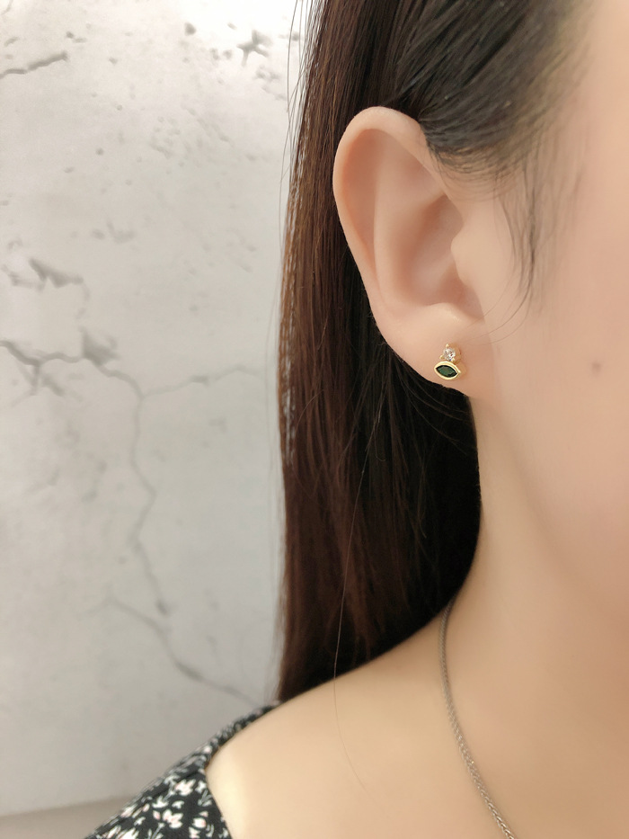 Style Simple Œil Argent Sterling Incruster Zircon Boucles D'oreilles 1 Paire display picture 4