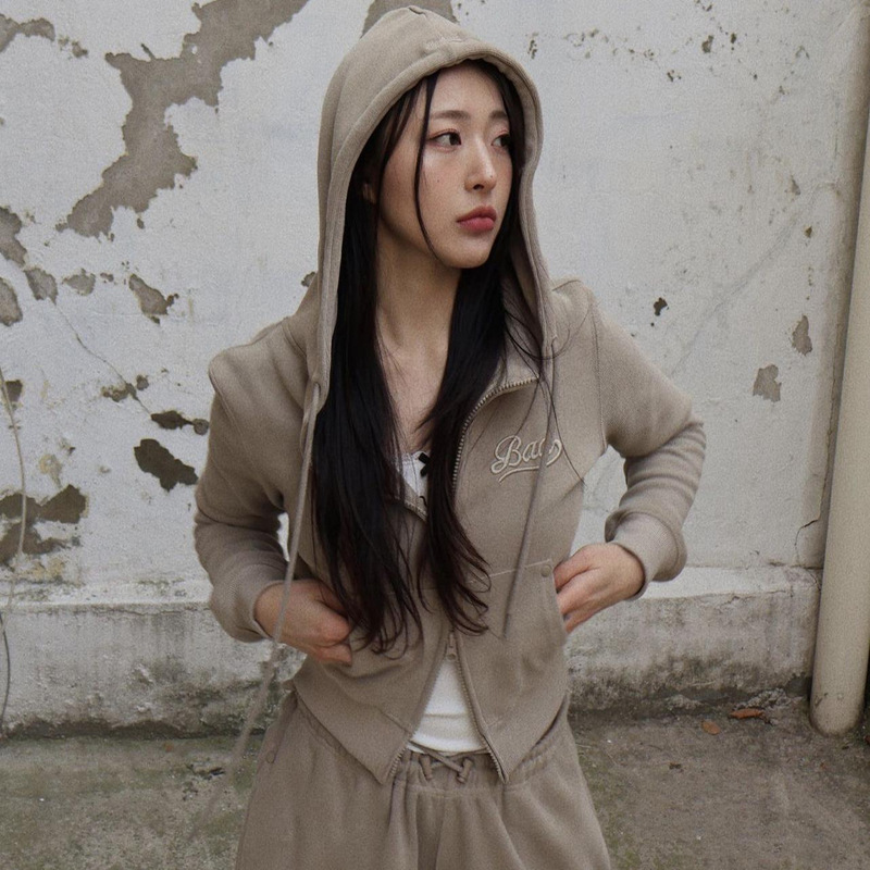 Korean Trendy Brand Badblood American Lazy Style Zipper Cardigan Sweatshirt Sexy Short Sports Hooded Jacket for Women Korean Trendy Brand Badblood American Lazy Style Zipper Cardigan Sweatshirt Sexy Short Sports Hooded Jacket for Women