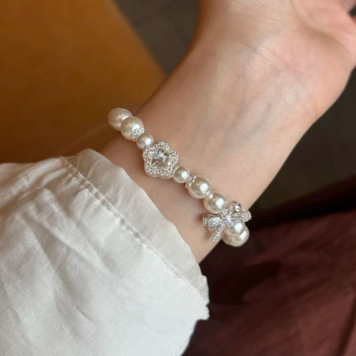 Bracelet with bow