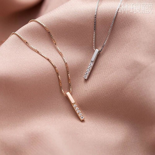 Small fresh summer new style one-word stick rectangular diamond necklace for women snake bone chain pendant long clause clavicle chain for women