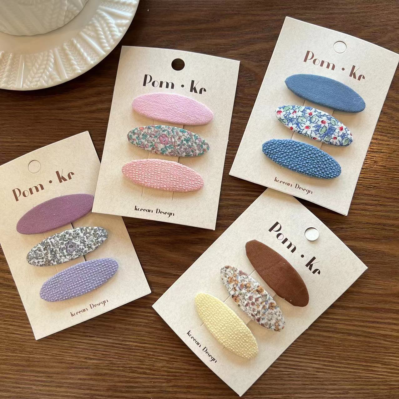 Elegant, Vintage Style Style Elegant Vintage Style Oval Flower Cloth Hair Clip