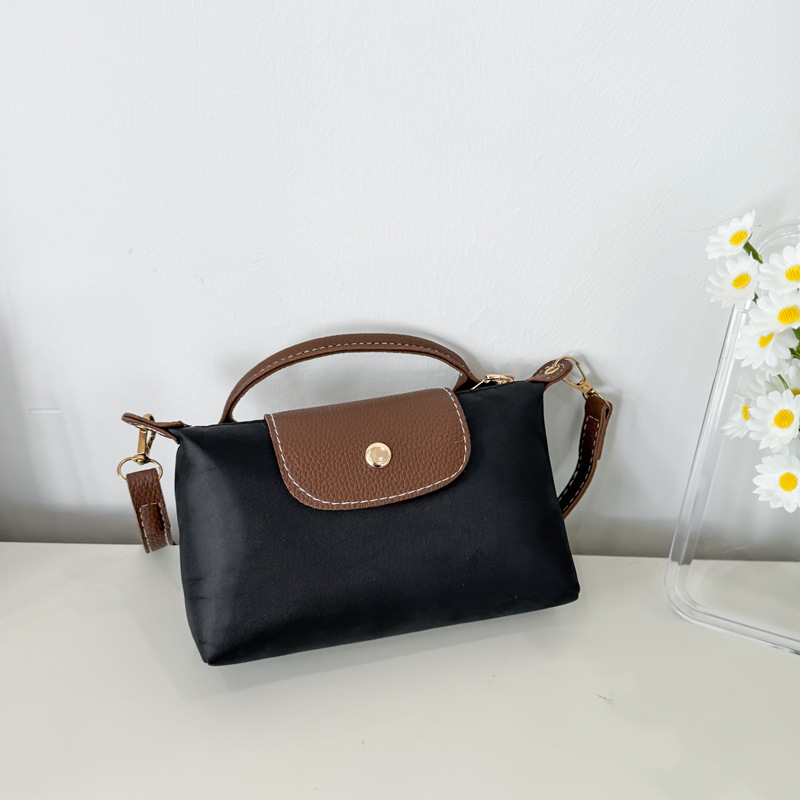 Niche design casual simple personalized fashion trendy small square bag 2026 summer new women's shoulder crossbody bag
