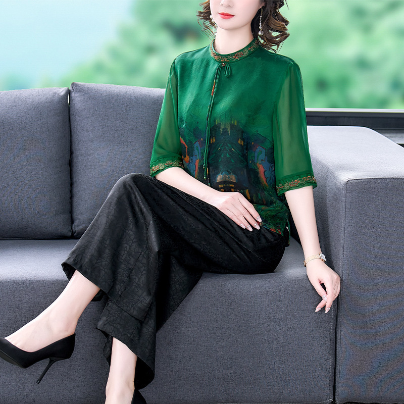 High-Quality Mother's Two-Piece Set of Fragrant Cloud Silk Tops, New Turtle Pattern Straight Pants, Large Size Fashionable Casual Suit High-Quality Mother's Two-Piece Set of Fragrant Cloud Silk Tops, New Turtle Pattern Straight Pants, Large Size Fashionable Casual Suit