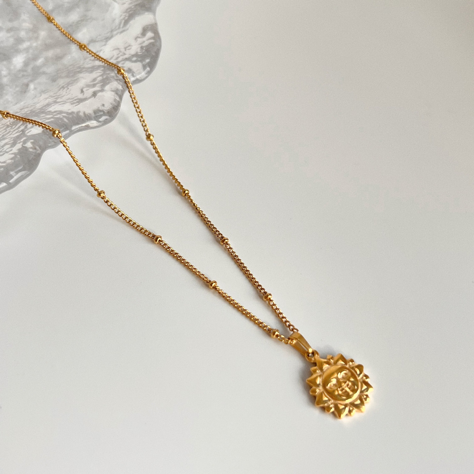 12g Weight 18K Gold Plated Plating Material Pendant Necklace Classification cable chain Chain Type 1 Piece Quantity Wholesale Retro Sun Snails Titanium Steel 18k Gold Plated Pendant Necklace