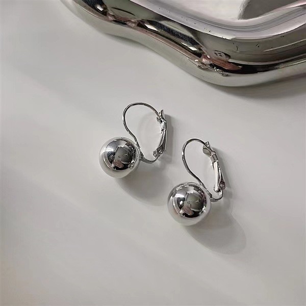 Ball Pattern 1 Pair Retro Ball Plating Alloy Earrings