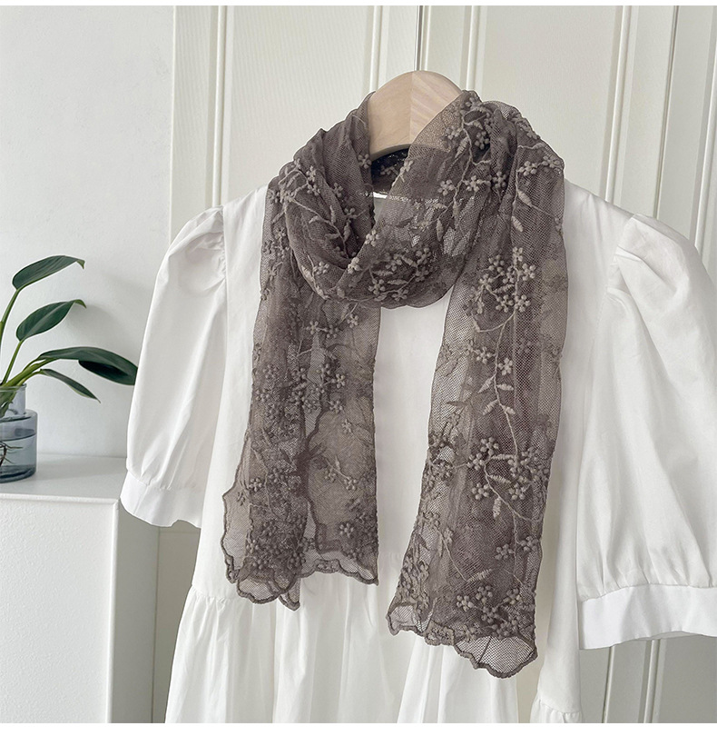 Women's Sweet Solid Color Lace Silk Scarf display picture 2