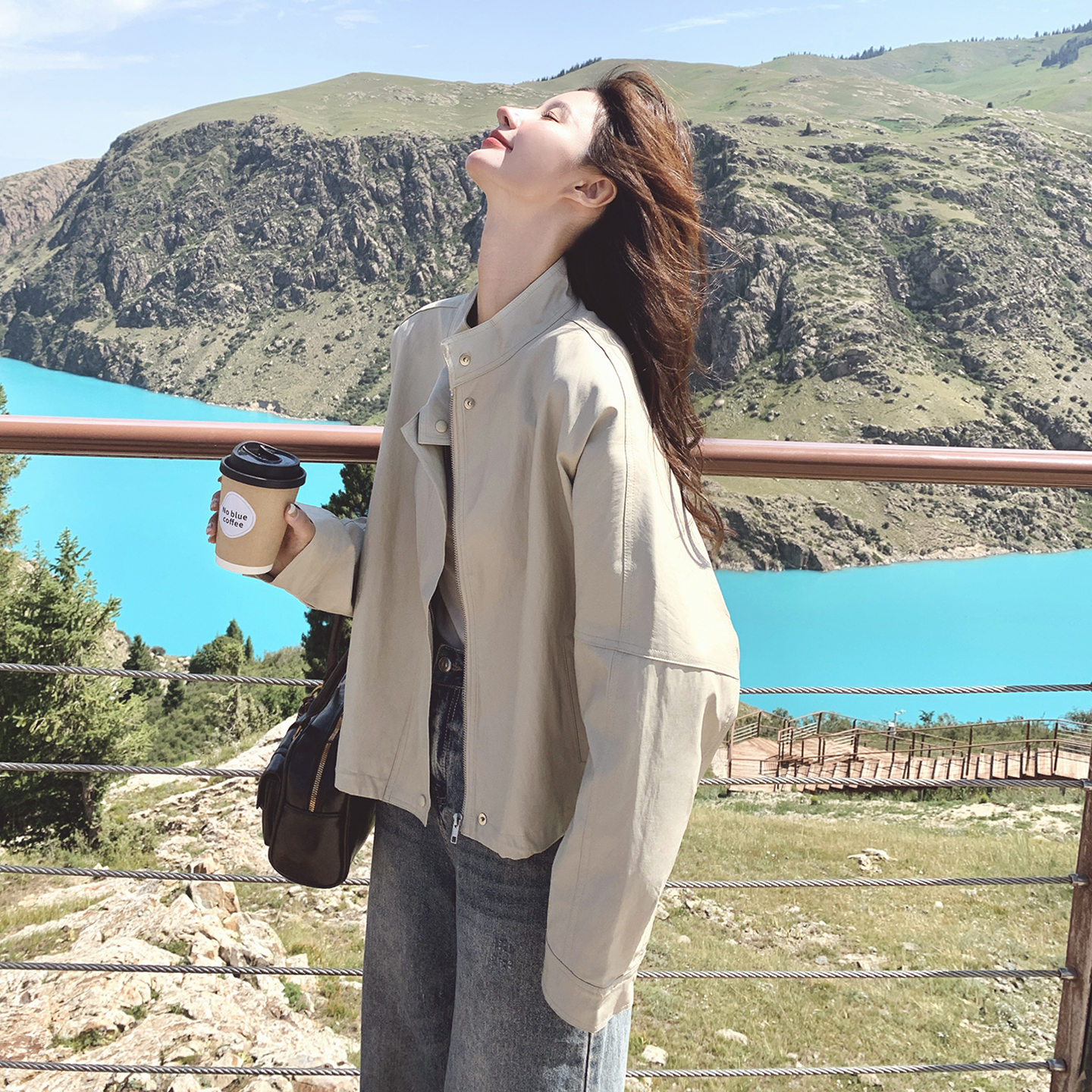 Off-White Short Stand-Up Collar Pu Leather Jacket for Women Autum 2025 New Super Nice Motorcycle Jacket Petite Jacket