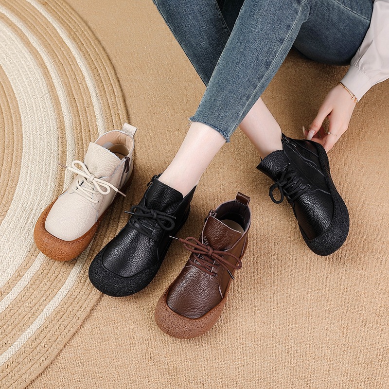Autumn 2024 Fashion Retro Casual Genuine Leather Short Boots Moms Shoes Tendon Soft Bottom Soft Surface Non-slip High-top Women's Shoes