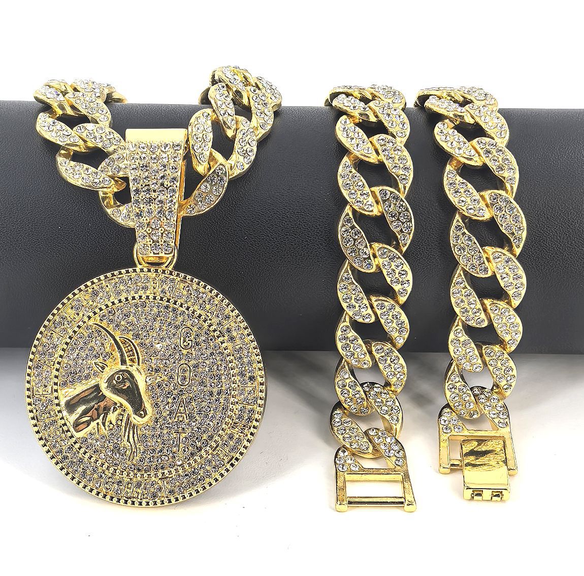 Dorado con cadena cubana (18 pulgadas)
