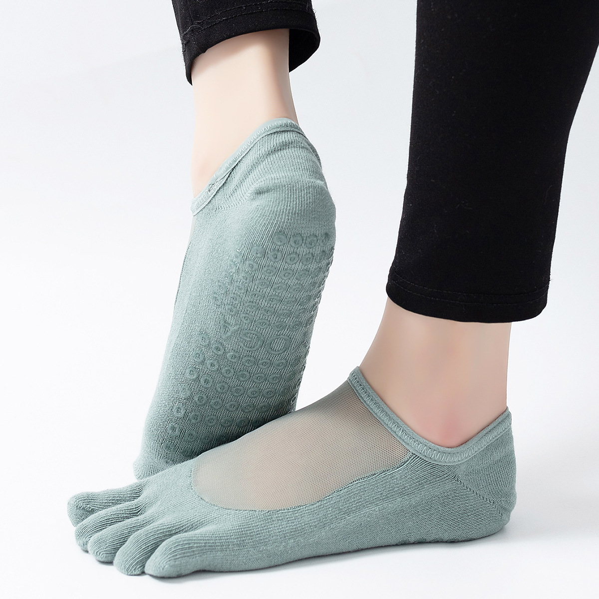[Red de seda negra] Calcetines de yoga antideslizantes de cinco dedos para mujer