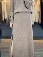 100%纯羊毛半身裙女秋冬季中长款高腰开叉针织羊毛盘扣打底包臀裙