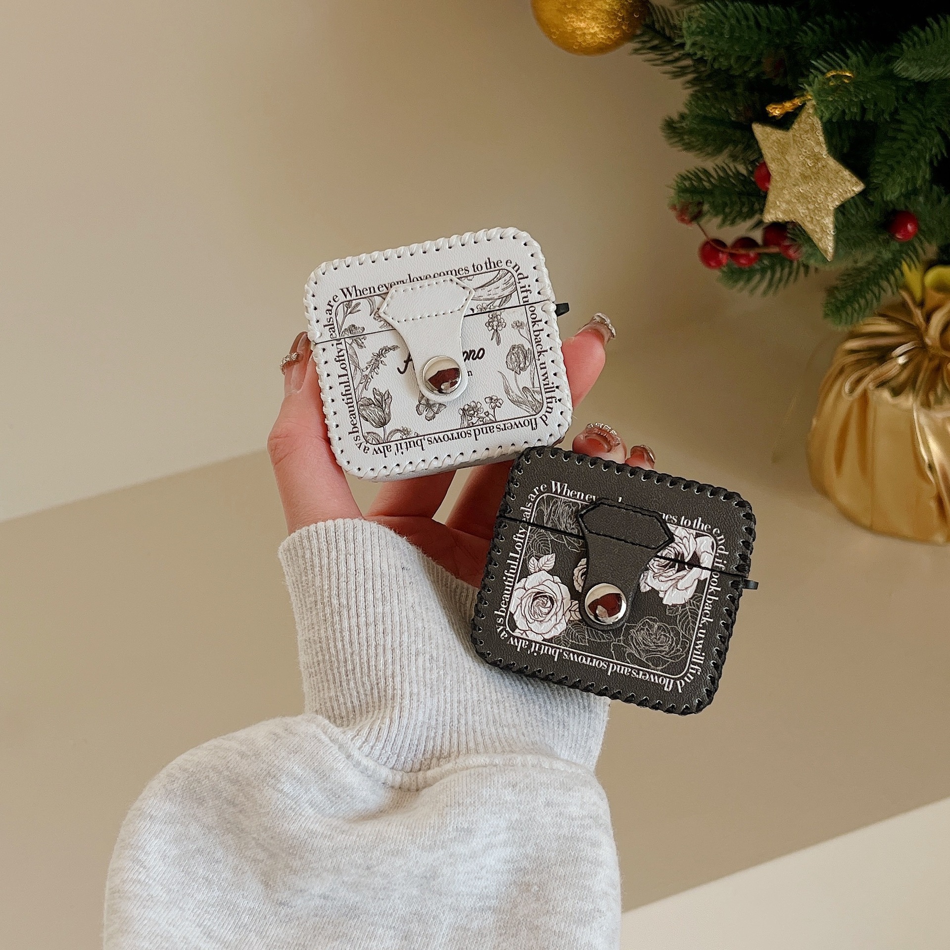 French Black and White Rose AirPods Pro 1/2/3 Generation Compatible Apple Bluetooth Wireless Earbud Case Skin Soft Shell