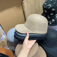 ウールのフェルトの帽子の子供の秋冬の新型のネットの赤いinsのファッションのドームの騎士の帽子は韓国版の気質の馬術の帽子を配合します。