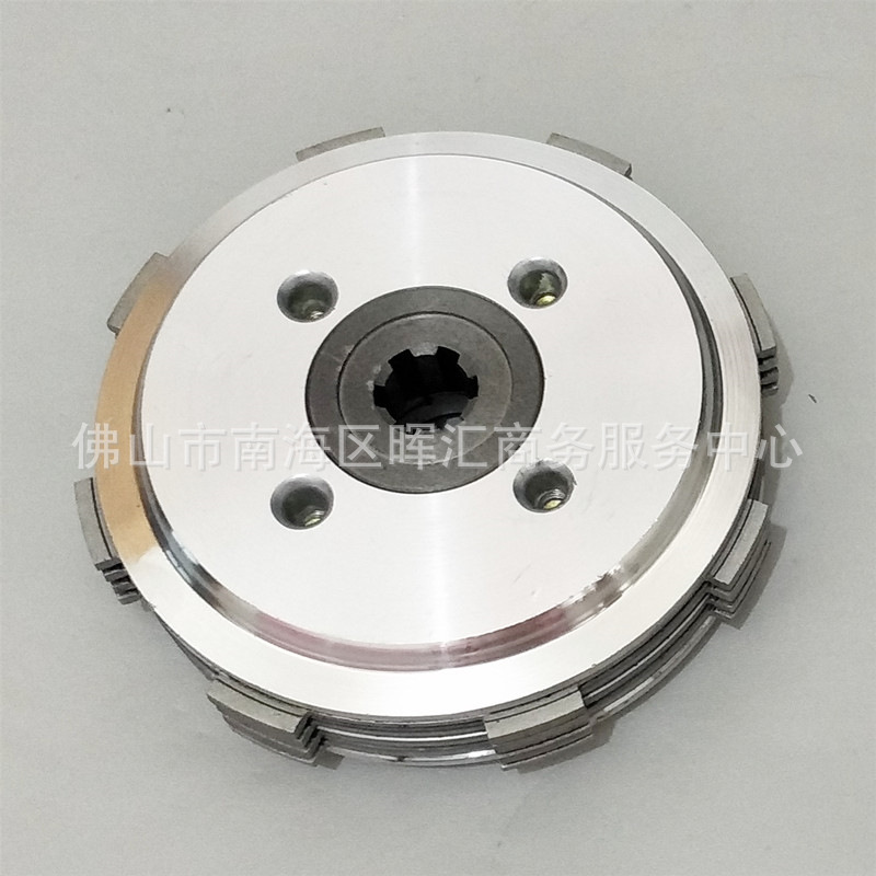Fabricante transfronterizo Zongshen Piezas de motocicleta de tres ruedas Embrague de ensamblaje antiguo pequeño CG200 ensanchado 6 piezas 150FT125