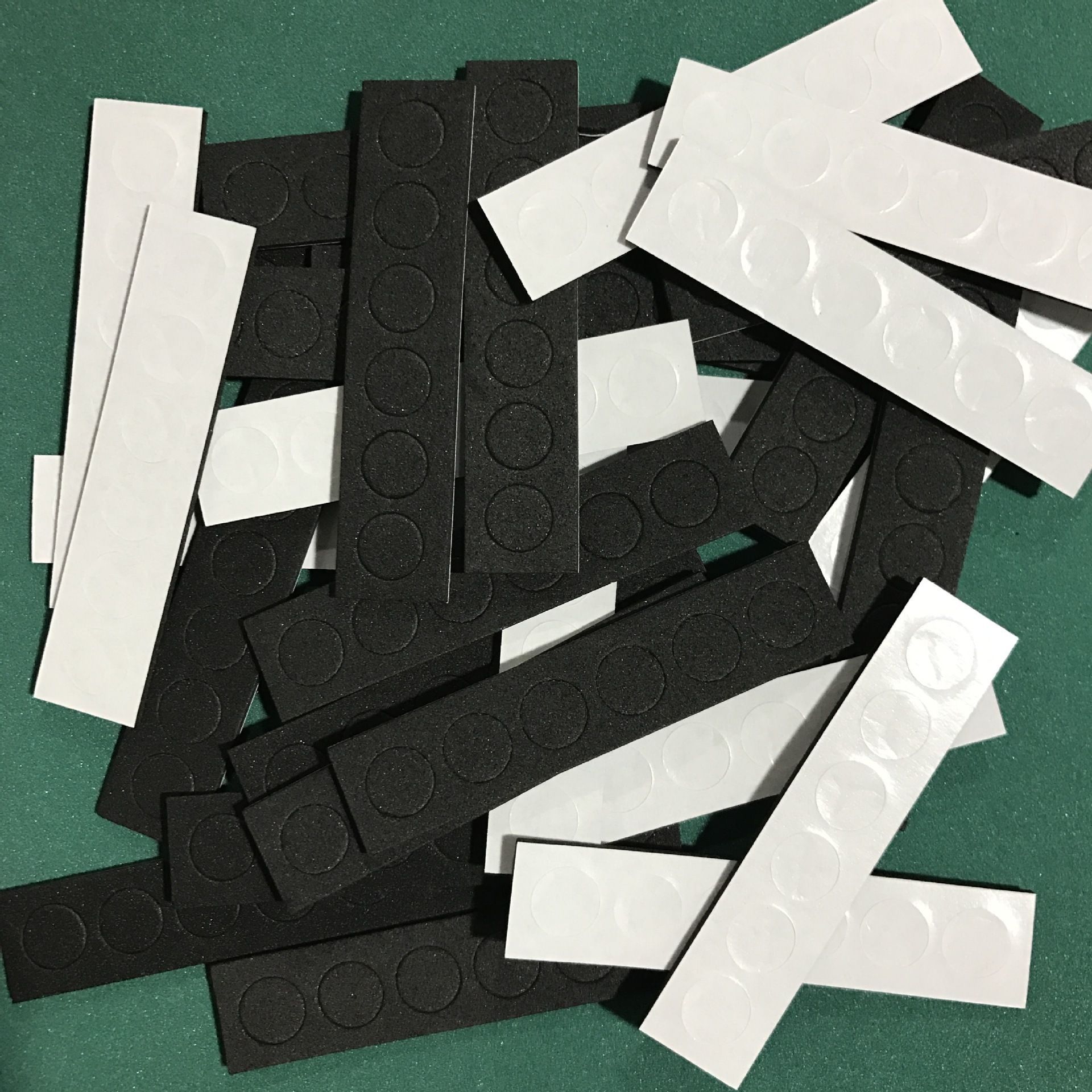 供应各种汽车门窗密封条EVA密封条海绵条防撞静音EVA长条