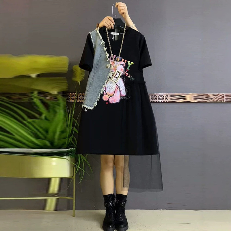 Plus-Size Women's Patchwork Denim Cartoon Pattern Dress, Mid-Length Slimming Casual Dress for Chubby Girls, European Style