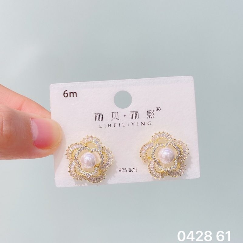 丽贝丽影网络新款爆款气质优雅珍珠系列耳钉简约百搭高级感女耳环|undefined