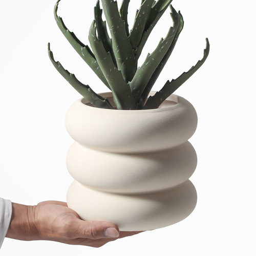 Nordic INS-style simple, breathable ceramic succulent planter with modern minimalist personality and artistic design for pothos wheel