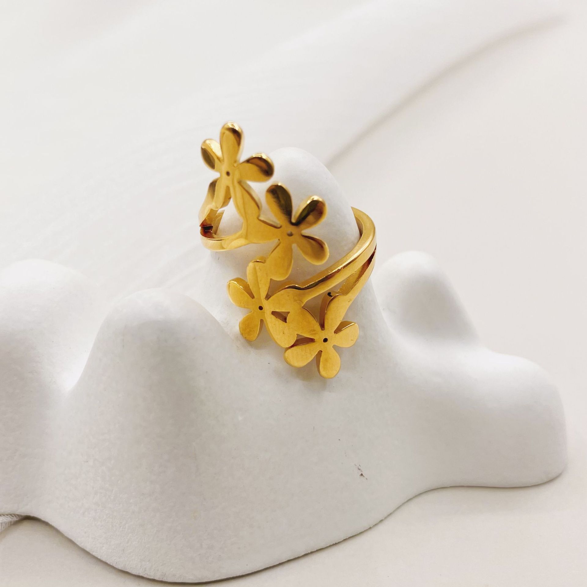 Fashion Flower Stainless Steel Plating Rings