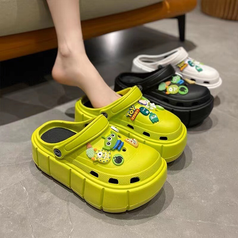 in stock Quick Hair Cave Shoes Women's Summer Outer Wear New Style Baotou Cartoon Explosions Increased Thick Bottom Non-slip DIY Women's Fashion