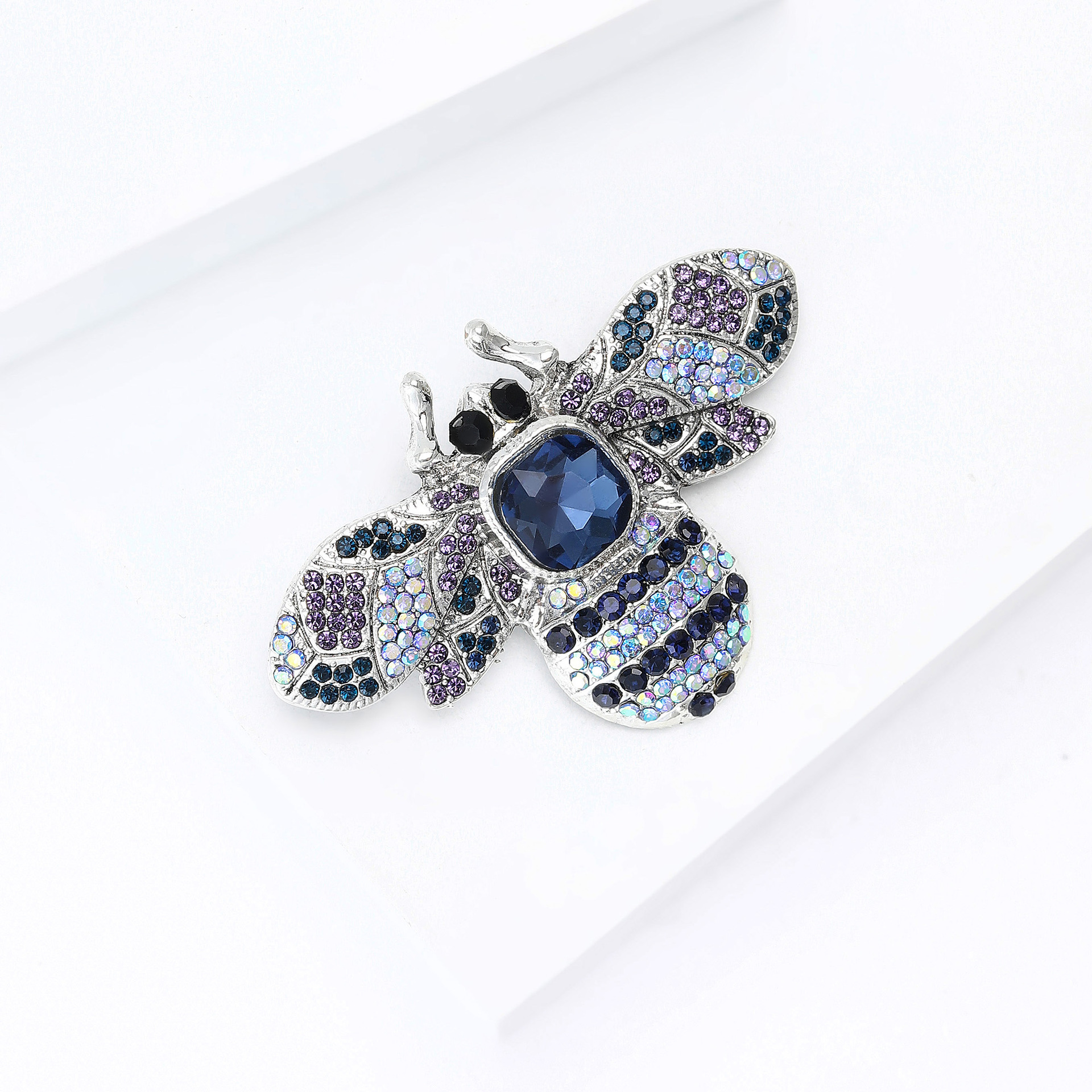Legering strass bij broche voor dames en heren, unieke speld_voghion.com