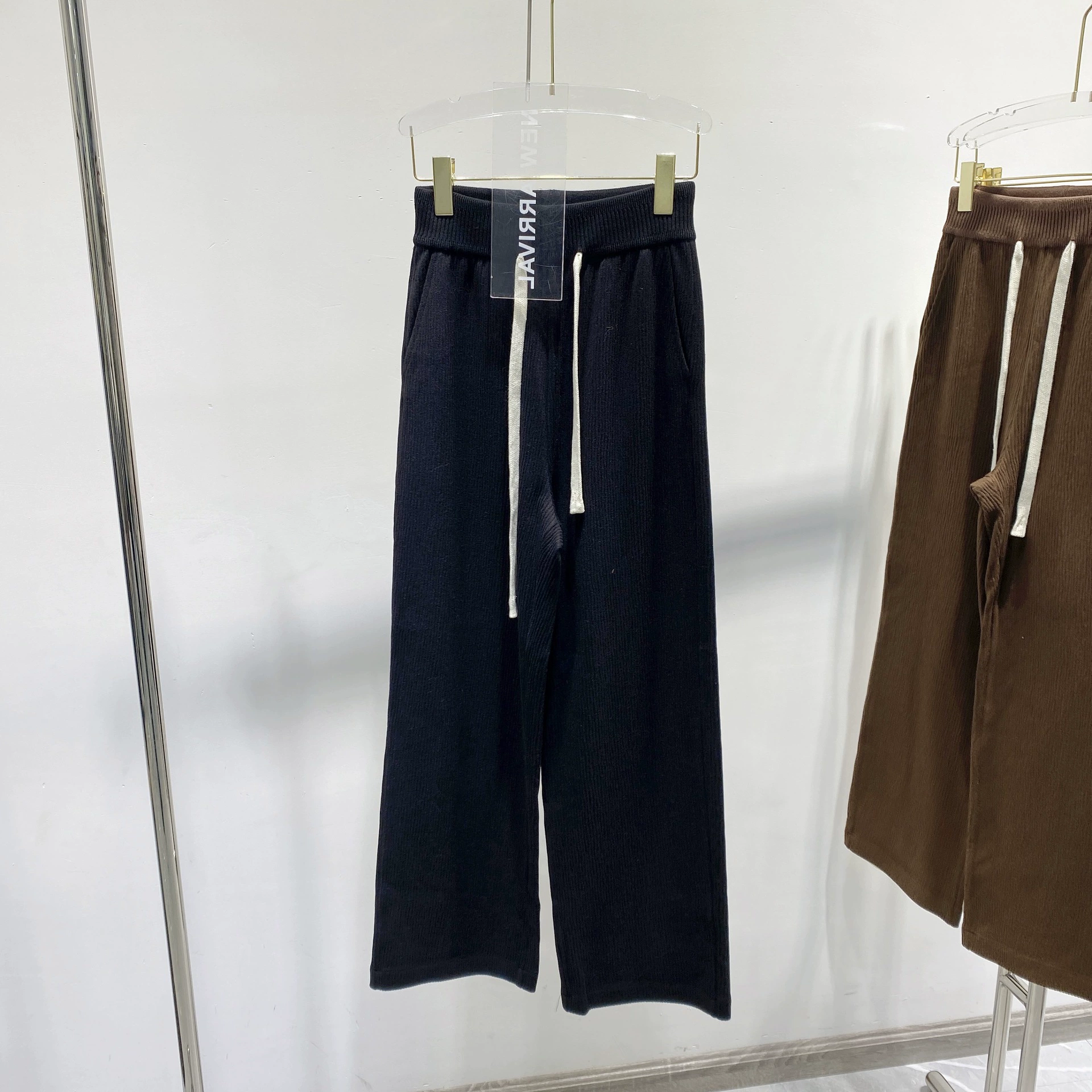 THOM BRASSY специально не возвращает 6928