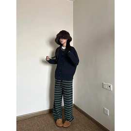 2024年新款睡衣女秋冬季冬款法兰绒加厚加绒圆领珊瑚绒家居服条纹
