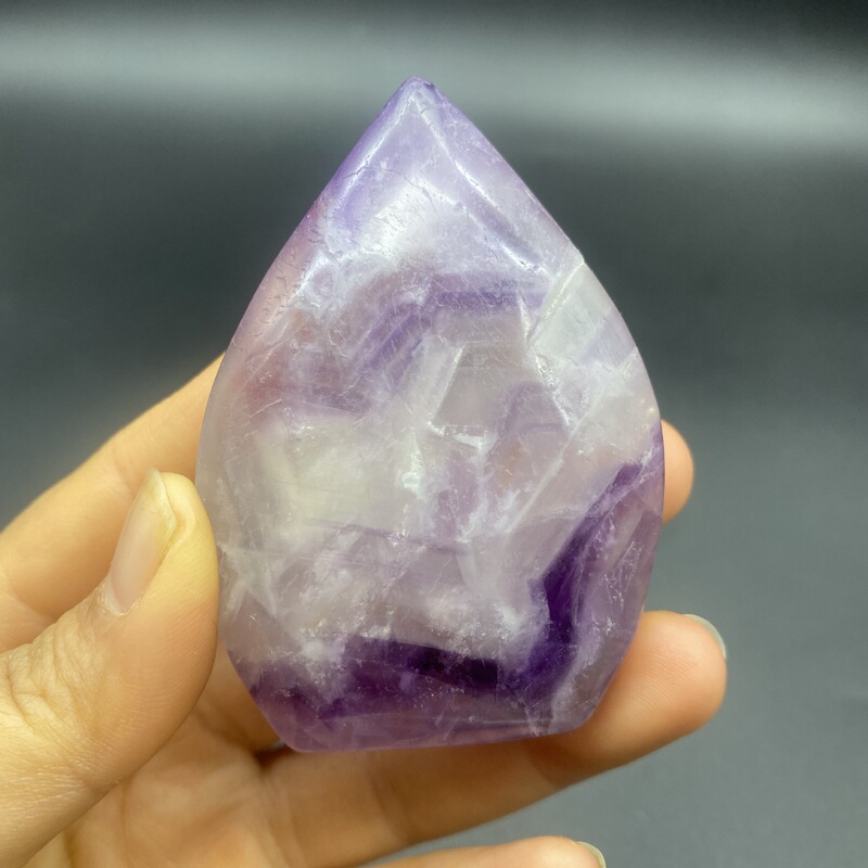 天然萤石水滴 创意摆件水晶小摆件桌面摆件手工雕刻件装饰品 图 3