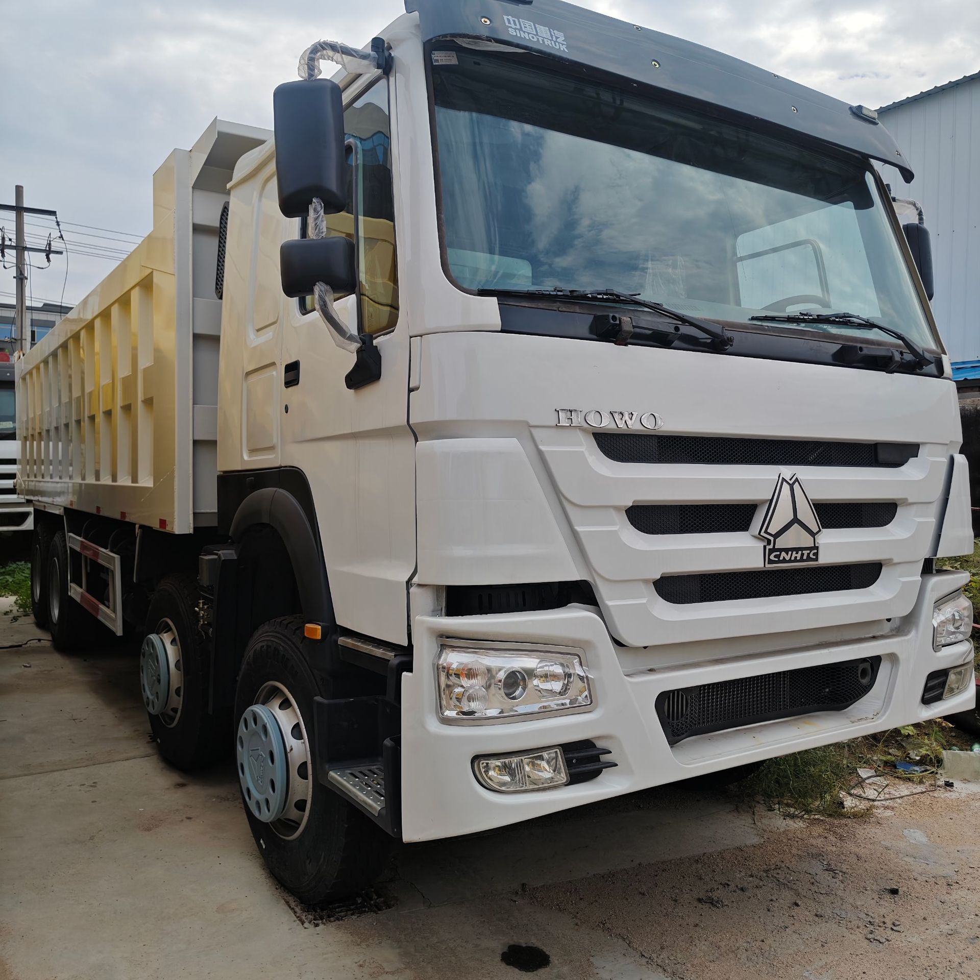 出口豪沃自卸车前四后八渣土运输车8*4后八二手豪沃自卸运输车