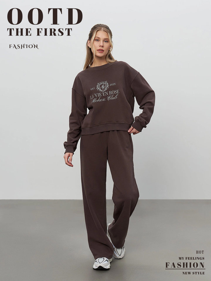 Bộ đôi áo nỉ thêu và quần dài nữ phong cách casual — Màu trắng nhạt, Màu xanh hải quân, màu xám, nâu sẫm chi tiết 1