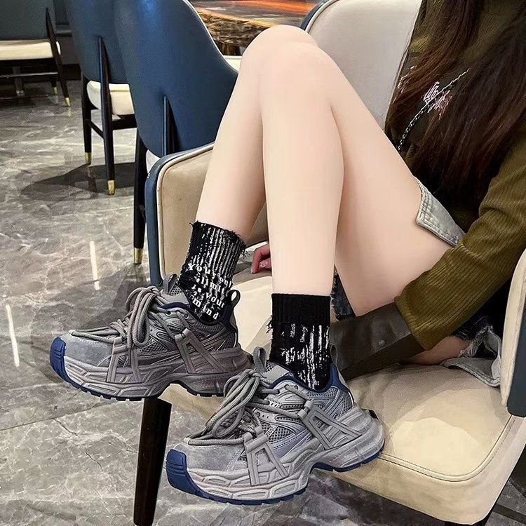 女性のための厚底お父さん靴 2025 春の新スタイル小柄なレトロなカラーブロックカジュアルシューズ人気の足を表示する小さなスポーツシューズ|undefined