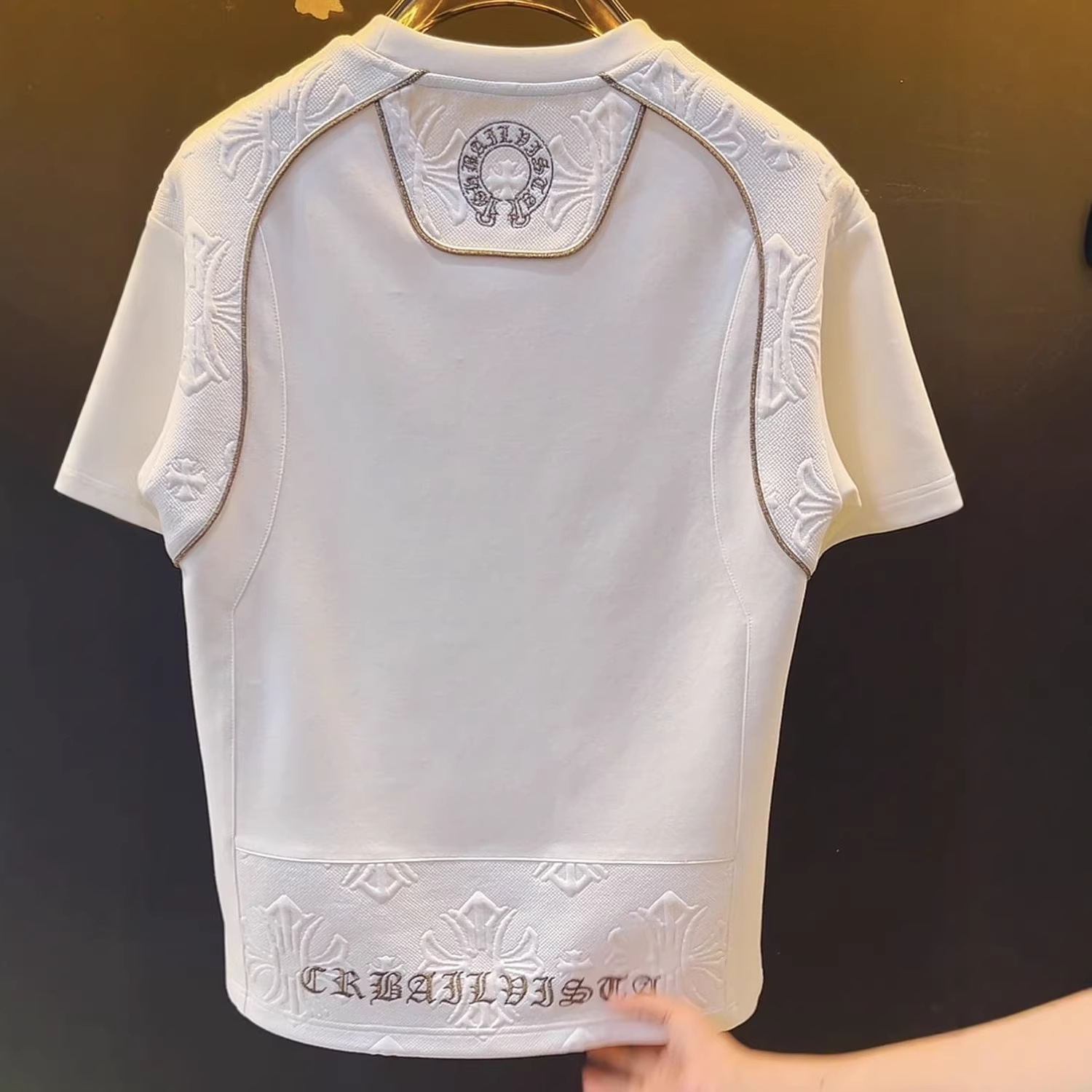 High-end trendy 2026 summer new short-sleeved round neck loose breathable embroidered T-shirt for men's light luxury clothing