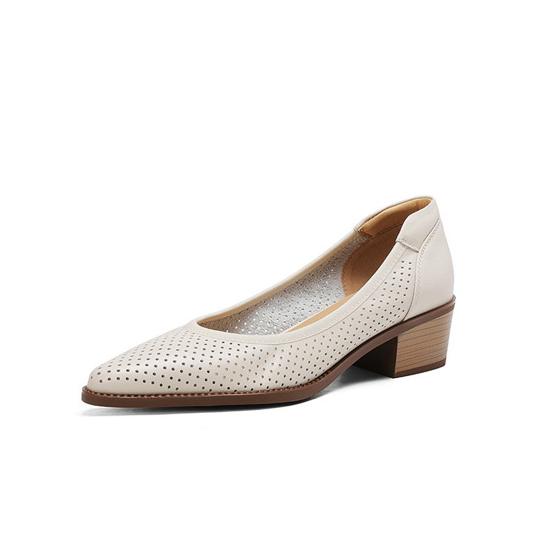 Sandal nữ da bò lỗ lưới miệng nông gót vừa — Màu trắng be