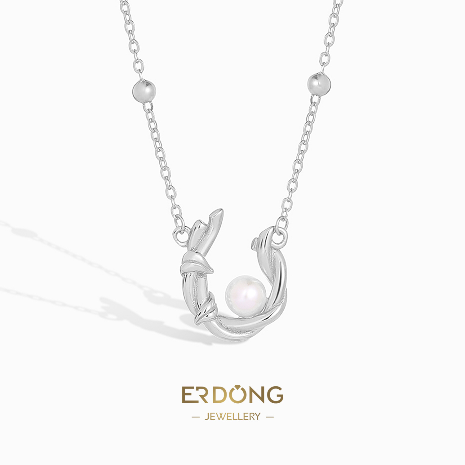Französisch S925 Silber Halskette frauen Nest Perle Mit Licht Luxus Kalten Wind Einfache Mode Hohe Gefühl Halskette_voghion.com