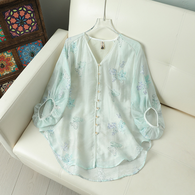 National Style New Chinese-Style Lace Heavy Embroidery Shirt for Women 2026 Spring/Summer New Fashionable Cool Blouse