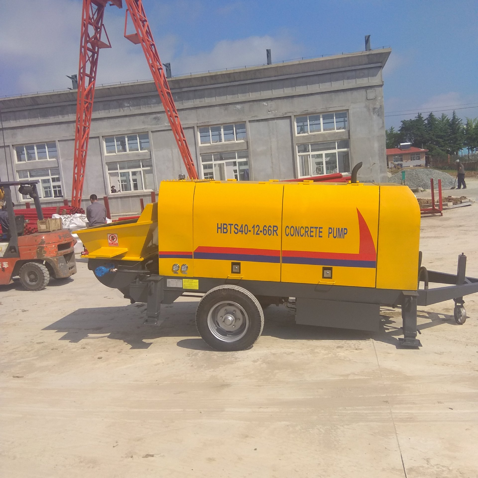 烟台新赛重工质保混凝土输送泵 混凝土泵 搅拌一体机 62KW泵 拖泵
