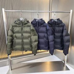 2025B家冬季男士欧货羽绒服高版本连帽短款白鸭绒加厚保暖外套