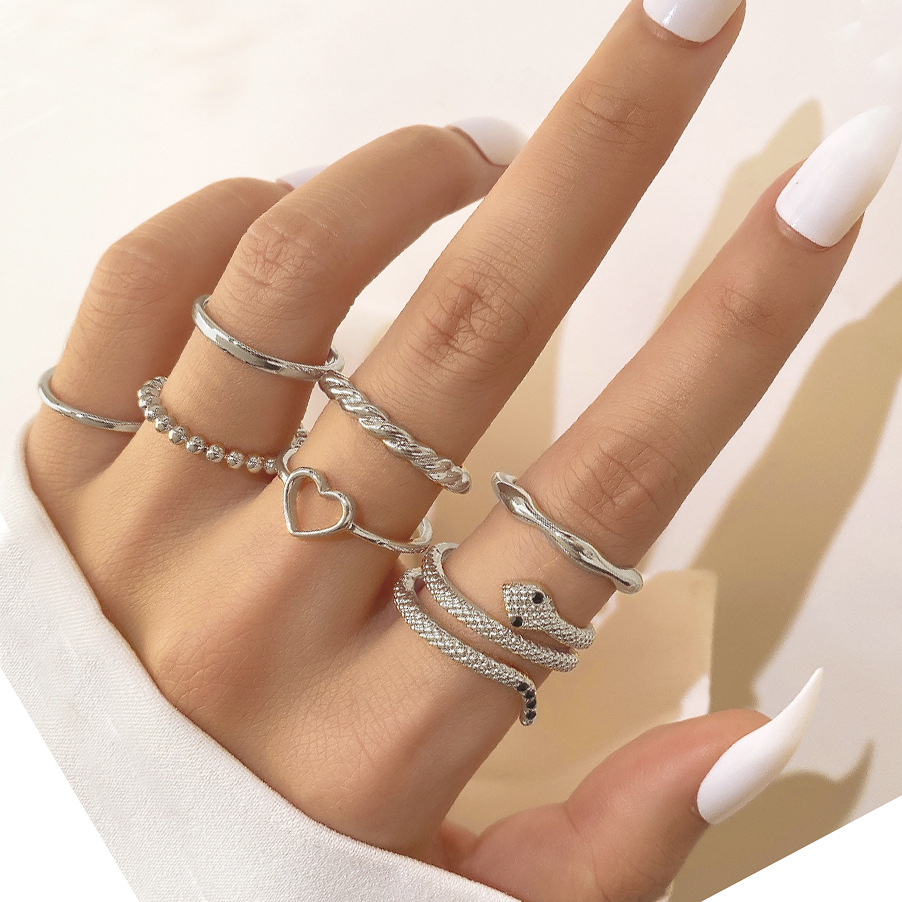 Set di anelli minimalisti impilabili con zirconi per donna_voghion.com