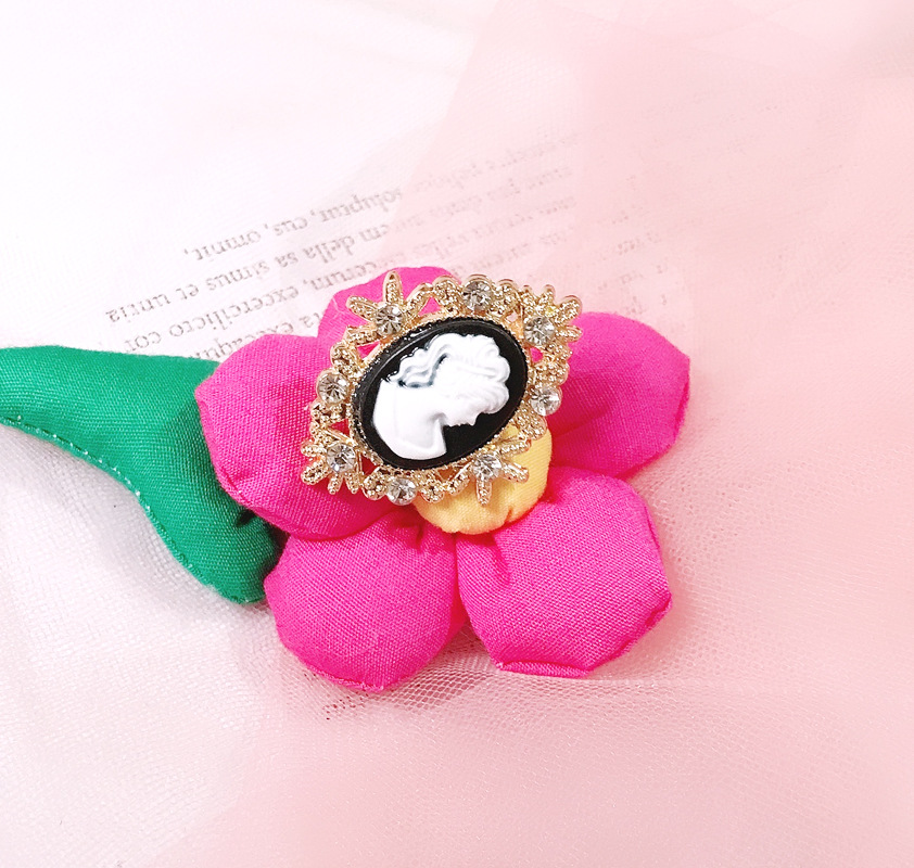 10g Weight Shoe Buckle Shoe Accessories Type 1 Piece Quantity Daily Occasion Arylic, Alloy Material Flower Pattern Winter, Summer, Spring Season Women's Gender Flower Shoe Accessories Arylic Alloy Winter Summer Spring Shoe Buckle 25