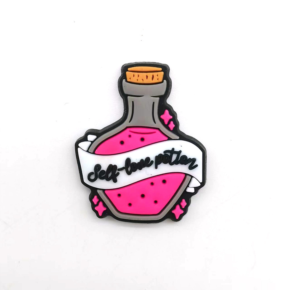 Bruja serie zapatos flor zapato hebilla PVC goma suave dibujos animados hebilla decorativa agujero zapatos pulsera con zapatos de jardín Accesorios