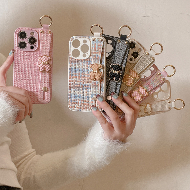 For Apple 15PROMAX phone case Apple 14/12 woven pattern plaid 13 bear wristband 11/16PLUS