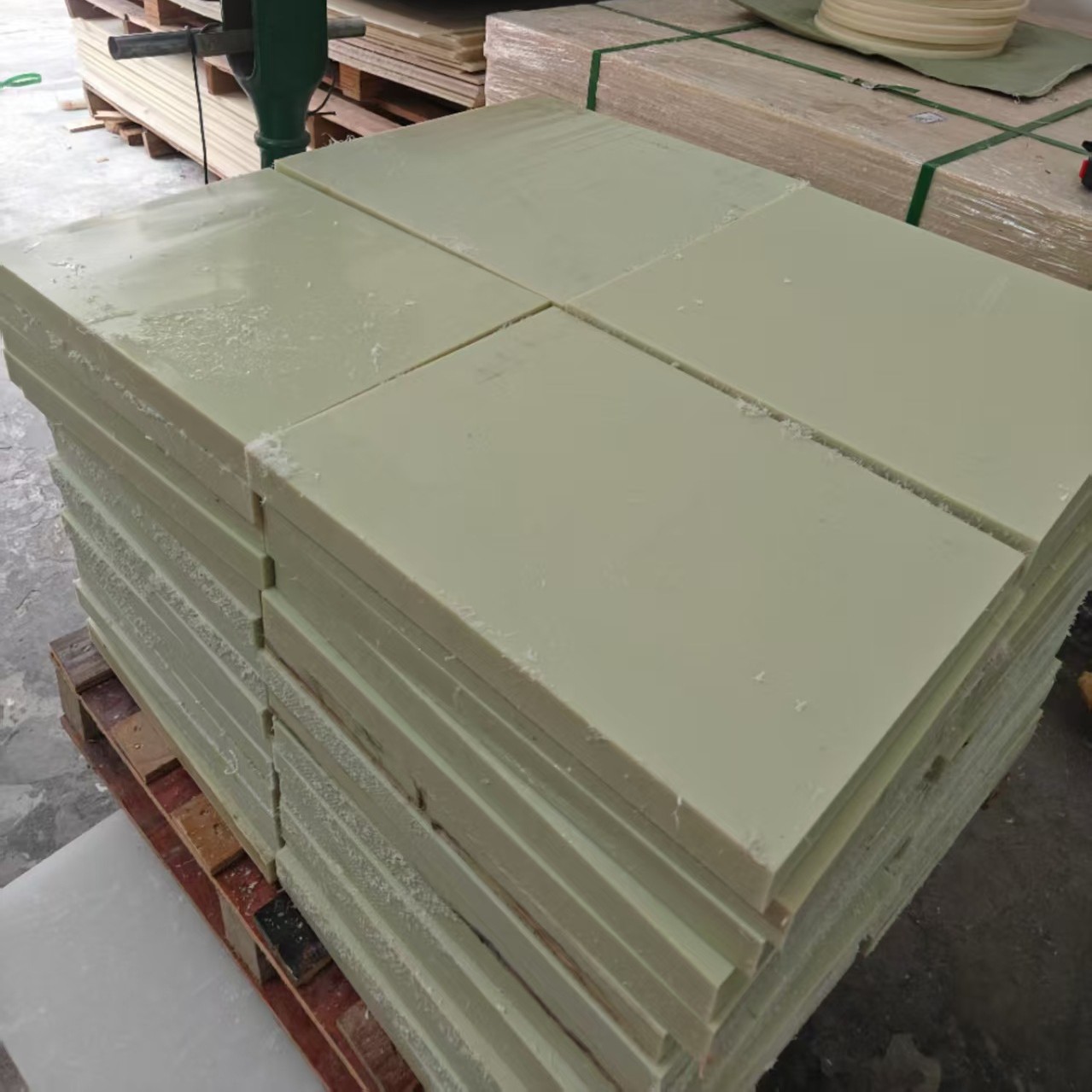 玻纤尼龙板内衣厂加硬胶板 PA6尼龙板不掉渣加硬耐磨尼龙胶板