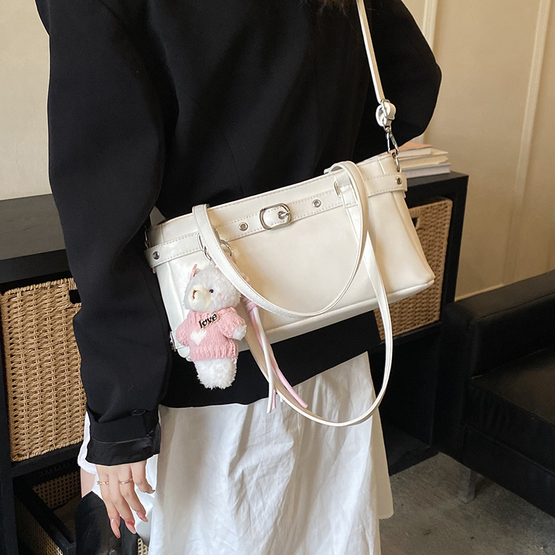 Bolsa de viaje simple para mujeres 2026 primavera nueva sensación diaria de hombro brazo bolso de nicho bolso de tramo inclinado ocio